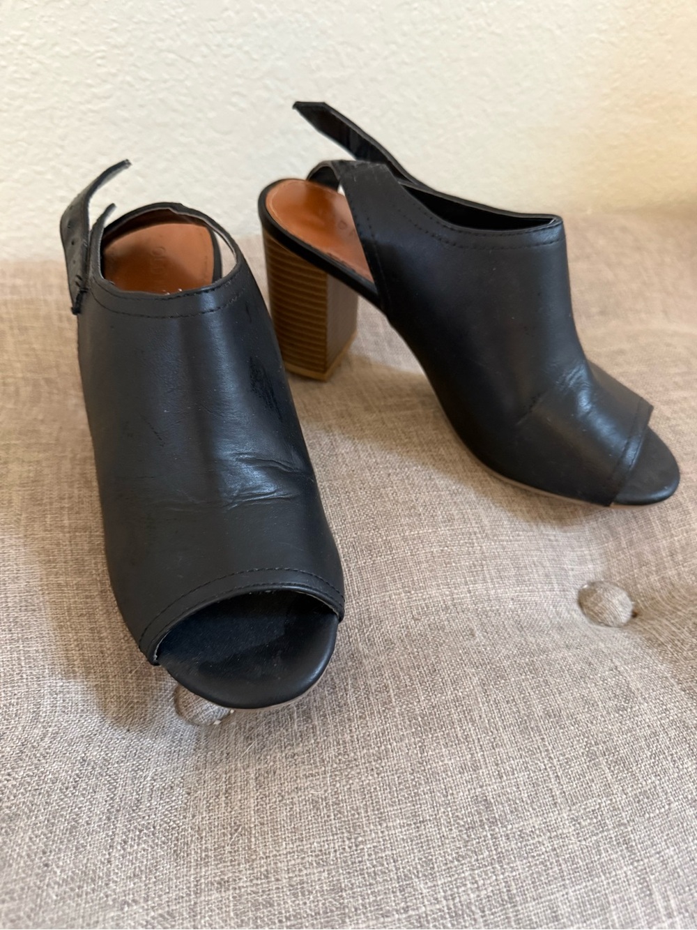 Old Navy Black Open-Toe Slingback Block Heel Mules